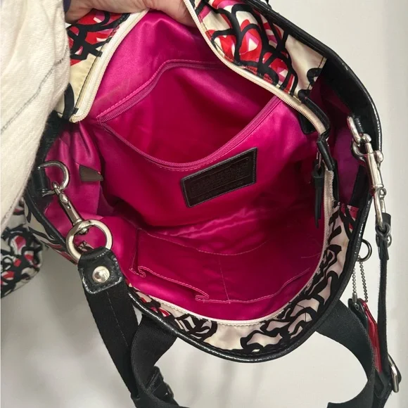 Coach Graffiti Kyra Poppy Daisy Set EUC - Picture 6 of 13